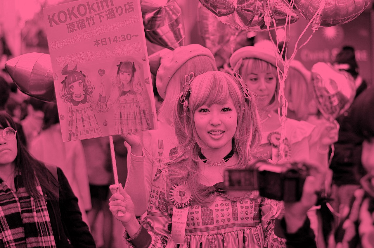 girl in harajuku fashion